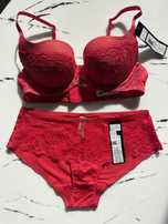 Komplet nowy 70B brytyjskiej firmy Gossard