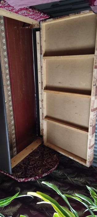 Одномісне ліжко з матрацом