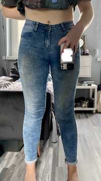 Jeansy super skinny / jak nowe!