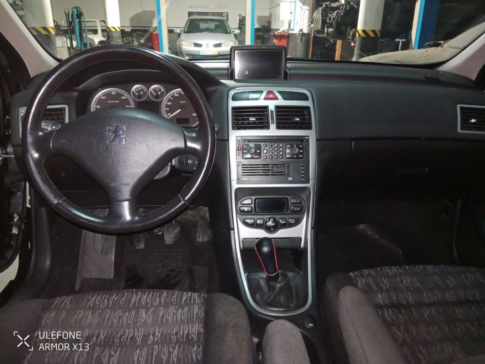 Peugeot ano 2004 nada a fazer