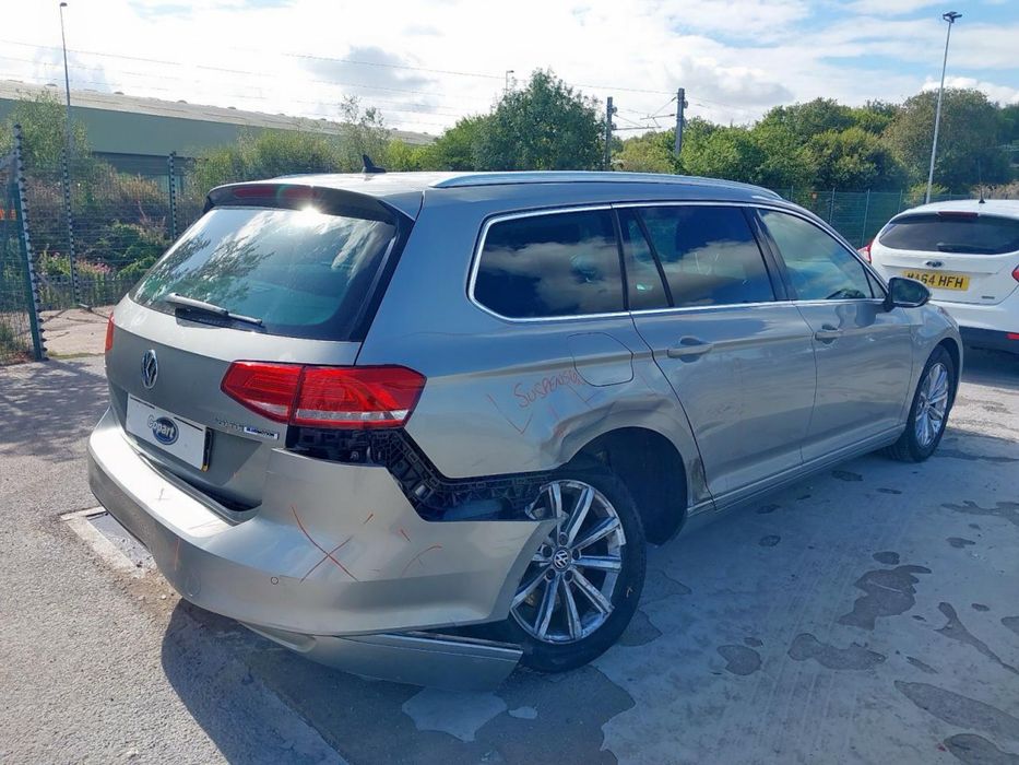 Мотор 2.0 CRL пасат б8 passat b8 двигун