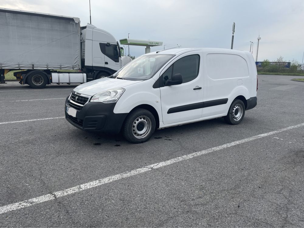 Продам Peugeot Partner MAXI 2017