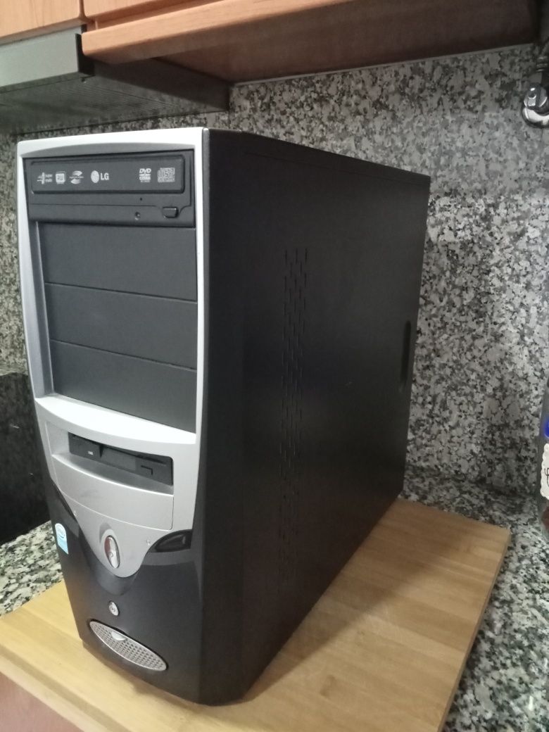 Computador de secretária