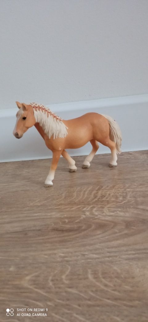 Sprzedam figurkę z firmy SCHLEICH