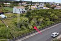 Terreno Urbanizável com 4708,05 m2 no centro da Madalena do Pico