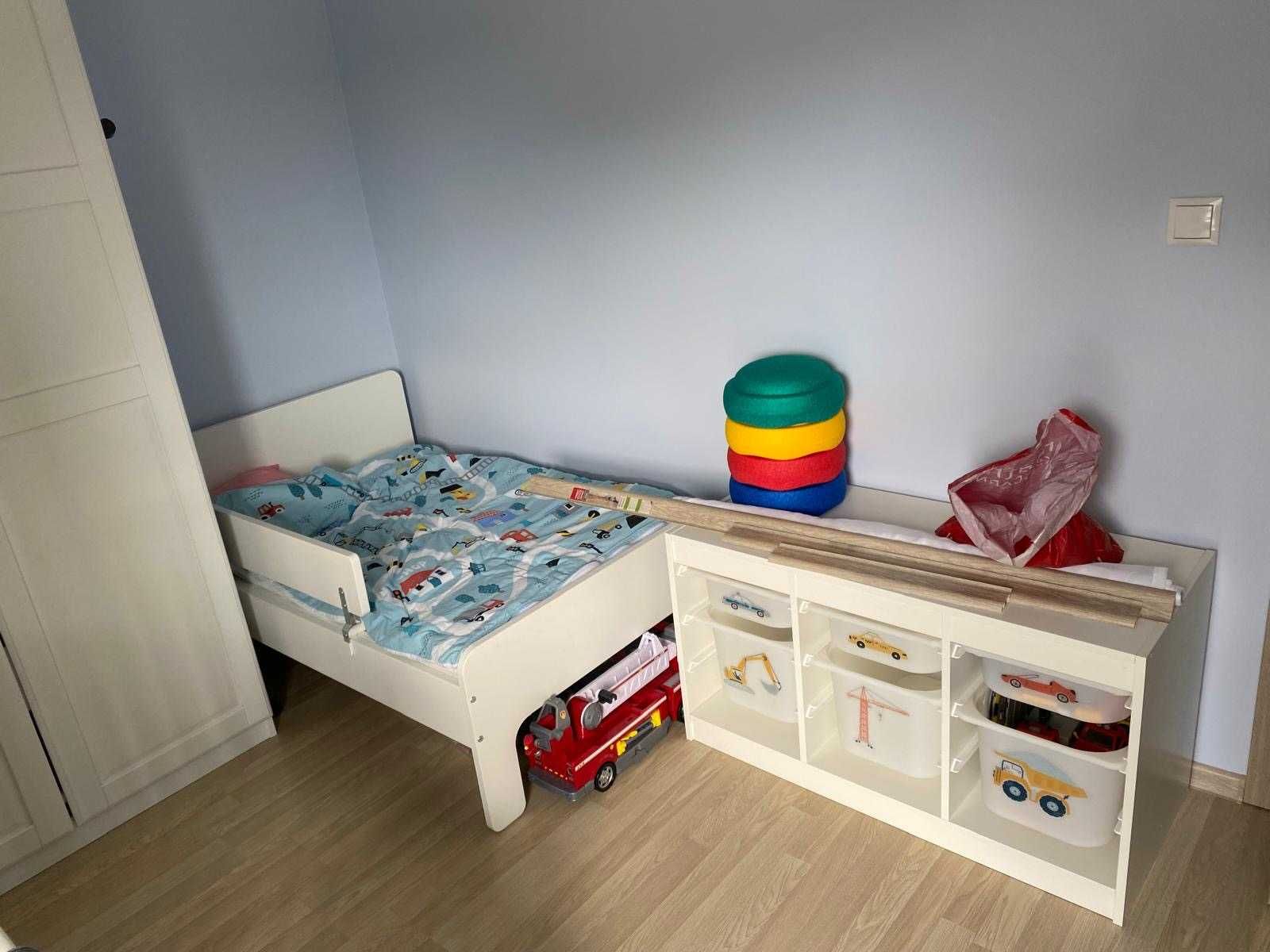 Trofast IKEA regał z pojemnikami biały