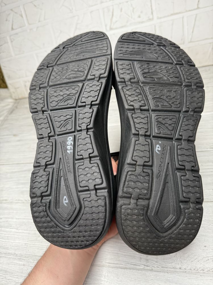 Крутые удобные сандали skechers memory foam