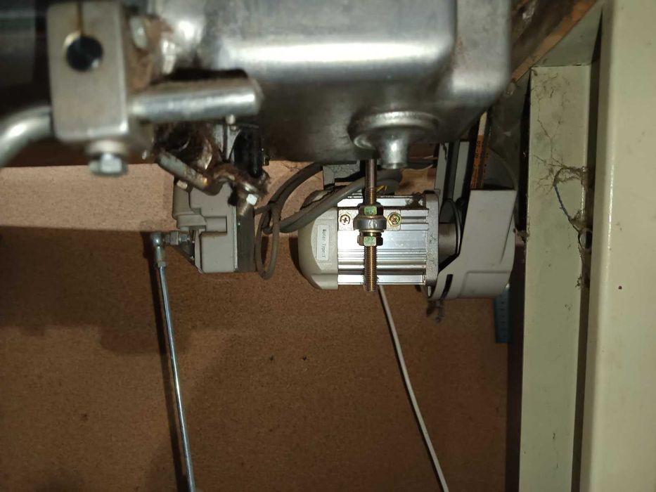 Швейна машинка Сіруба