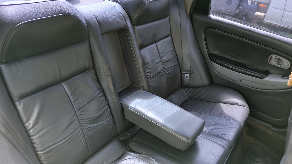 Автомобиль киа кларус