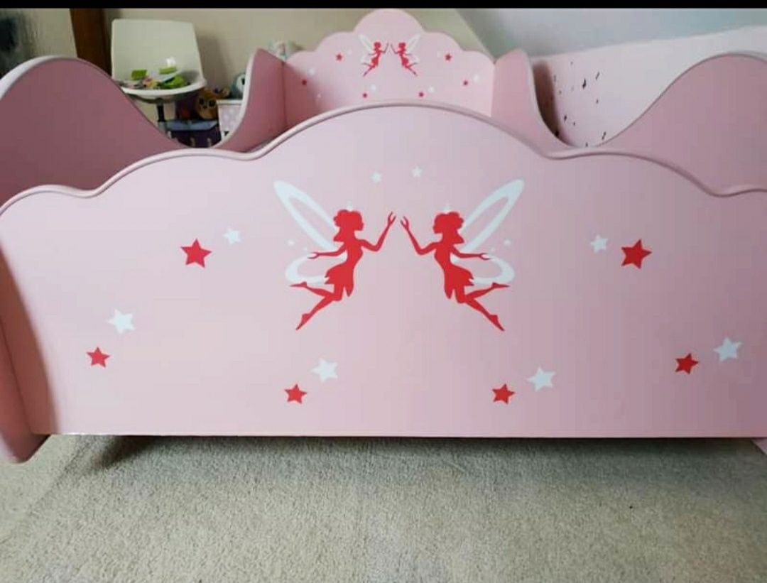 Łóżko dla dziewczynki 90x200