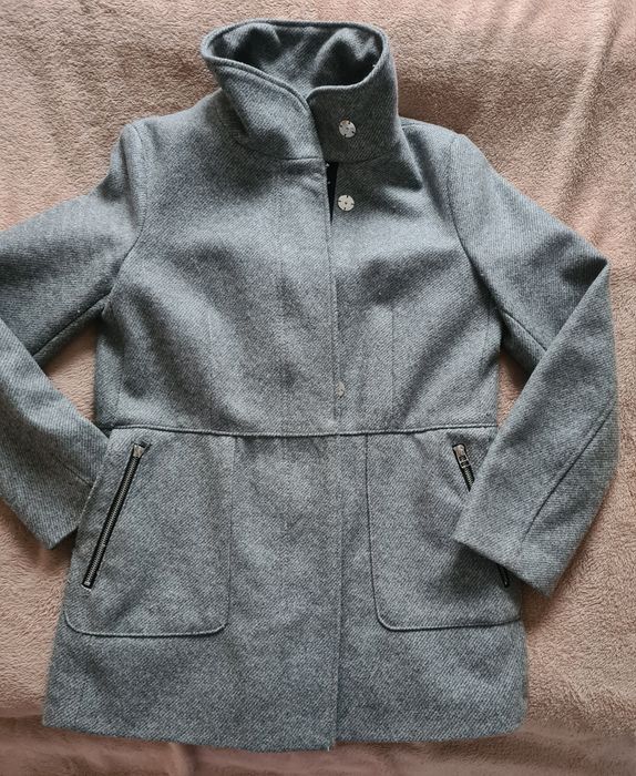 Miękki,  ciepły,  krótki płaszczyk, nowy roz M Bershka