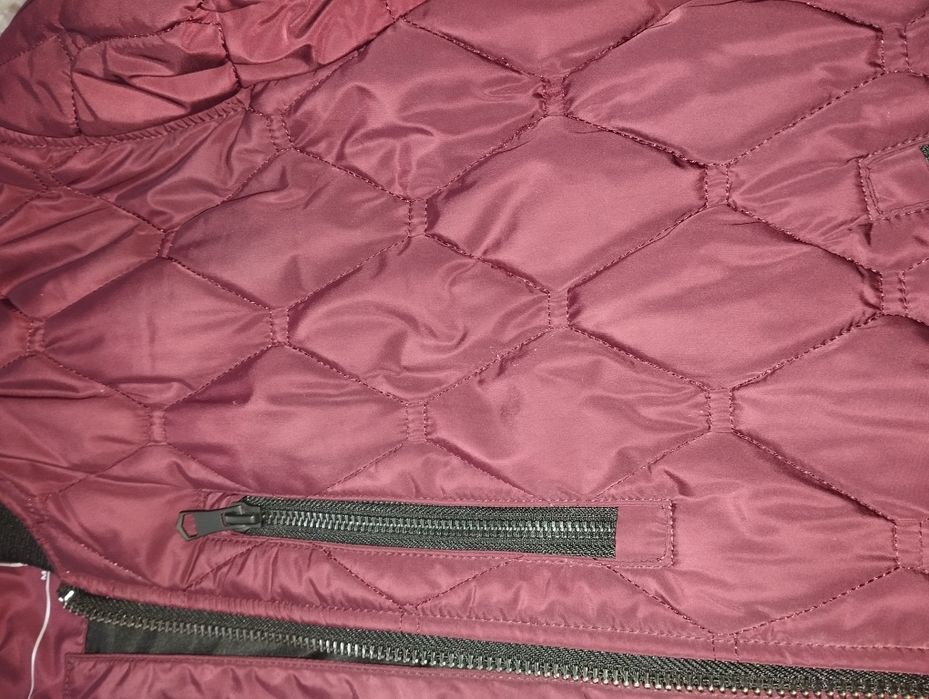 Super kurtka bomberka firmy Reserved w rozmiarze M