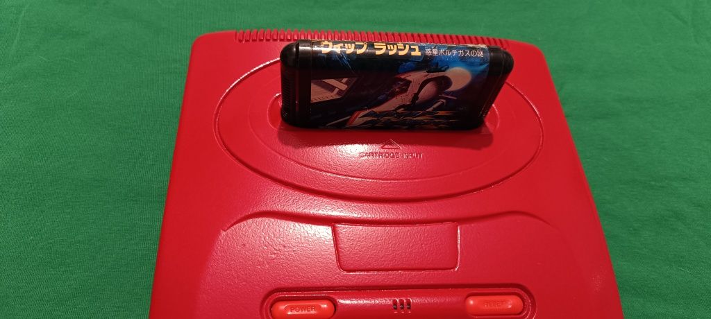 Sega Mega Drive II quitada. ÚNICA! Lê todos os jogos..