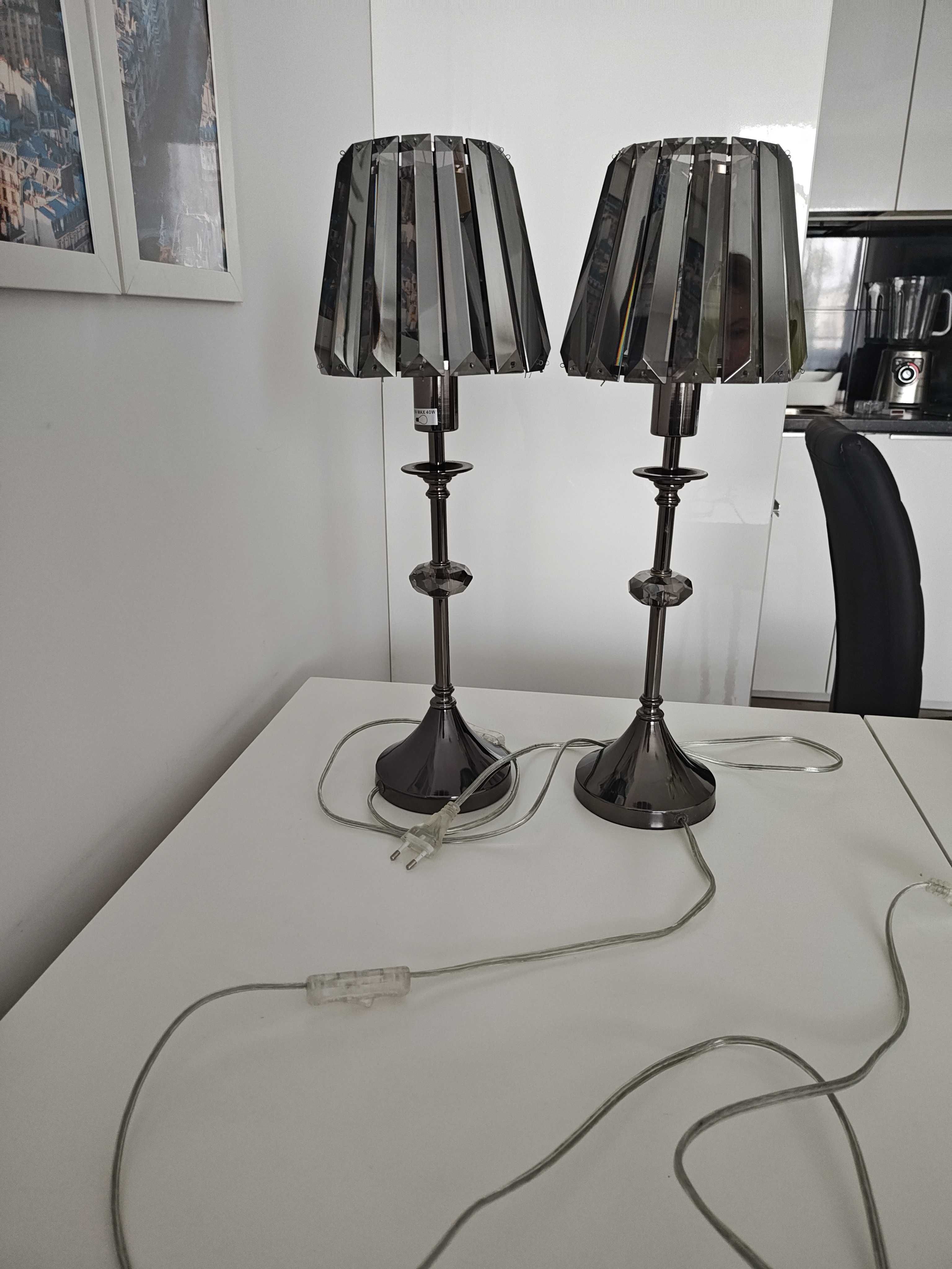 Dwie lampki nocne