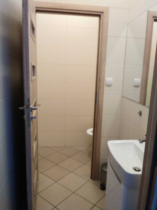 Lokal biurowo-usługowy (60 m2) - Brzesko przy rondzie