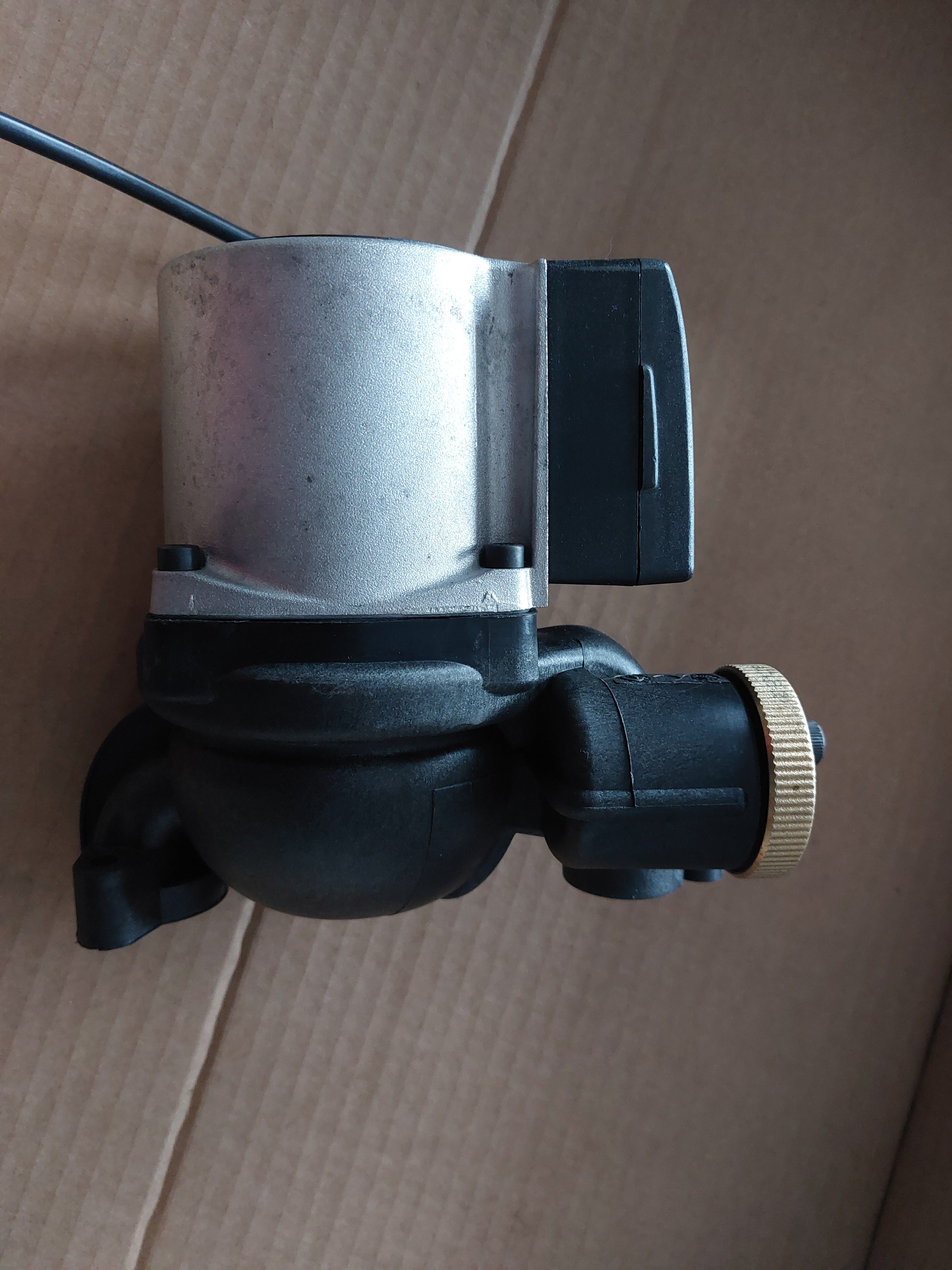 Pompa Vaillant VP5/2 zamiennik Wilo VASL 15/6-2