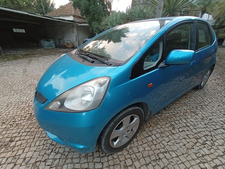 Honda Jazz gasolina engate reboque