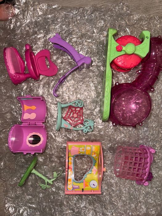 Розпродаж різноманітних аксесуарів від LPs Petshop