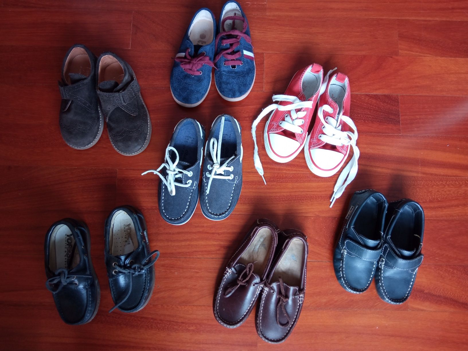 Sapatos e sapatilhas 25, 26, 27