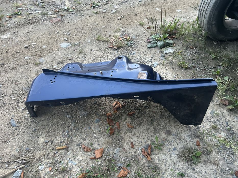 Blotnik przedni lewy do WRANGLERA TJ