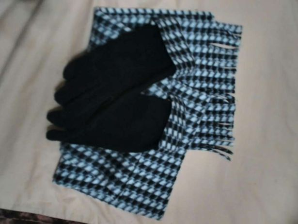 Комплект шарф и перчатки