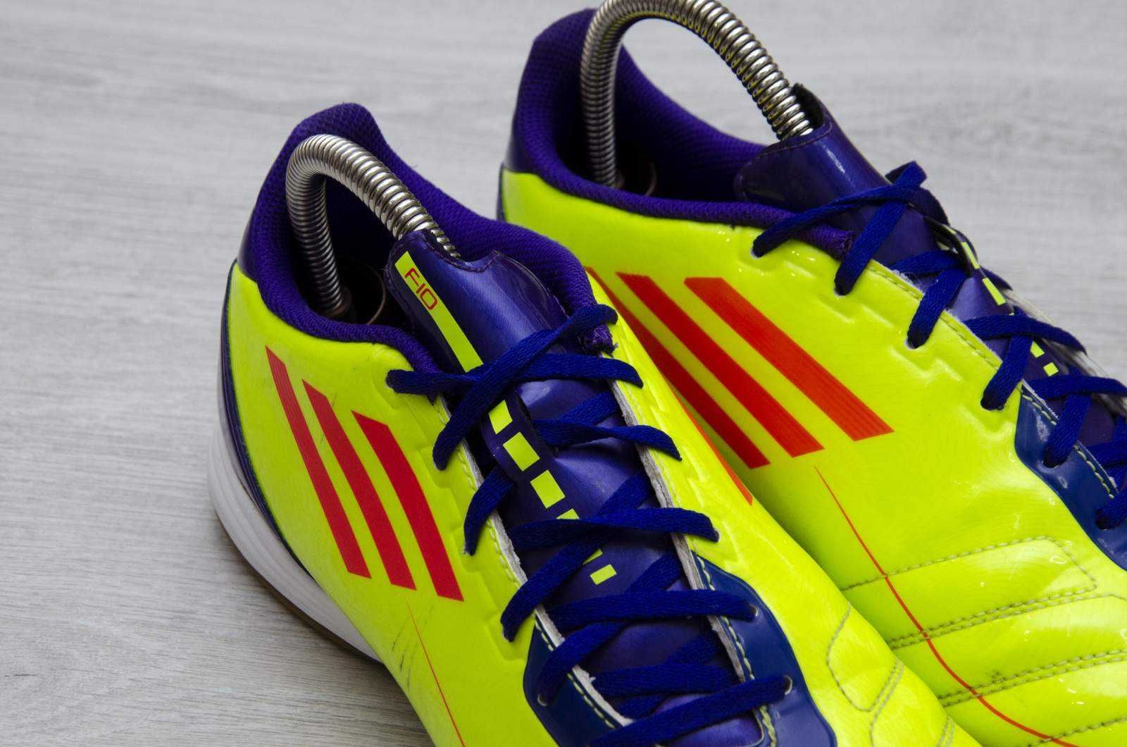 Футзальні кросівки, бампи Adidas F10. Устілка 25 см