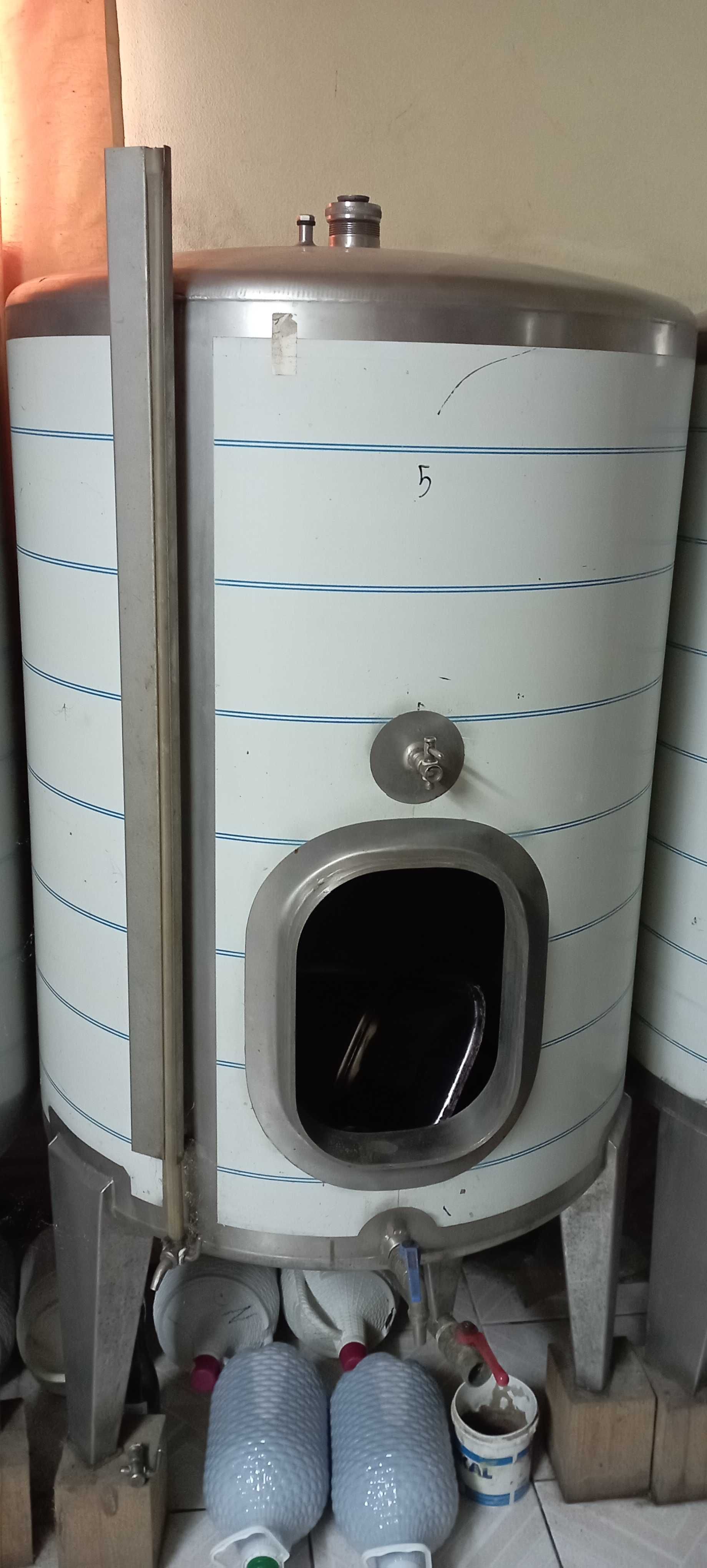 Cubas de 550L em Inox