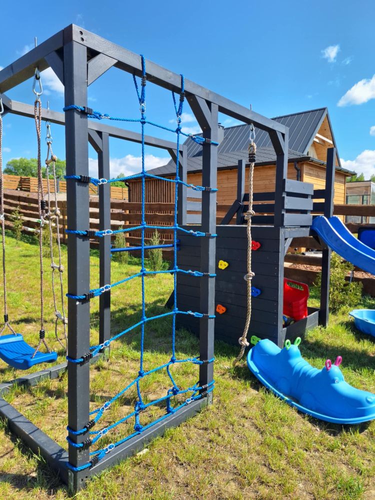 Domek na jeziorem Kopiec z linią brzegową