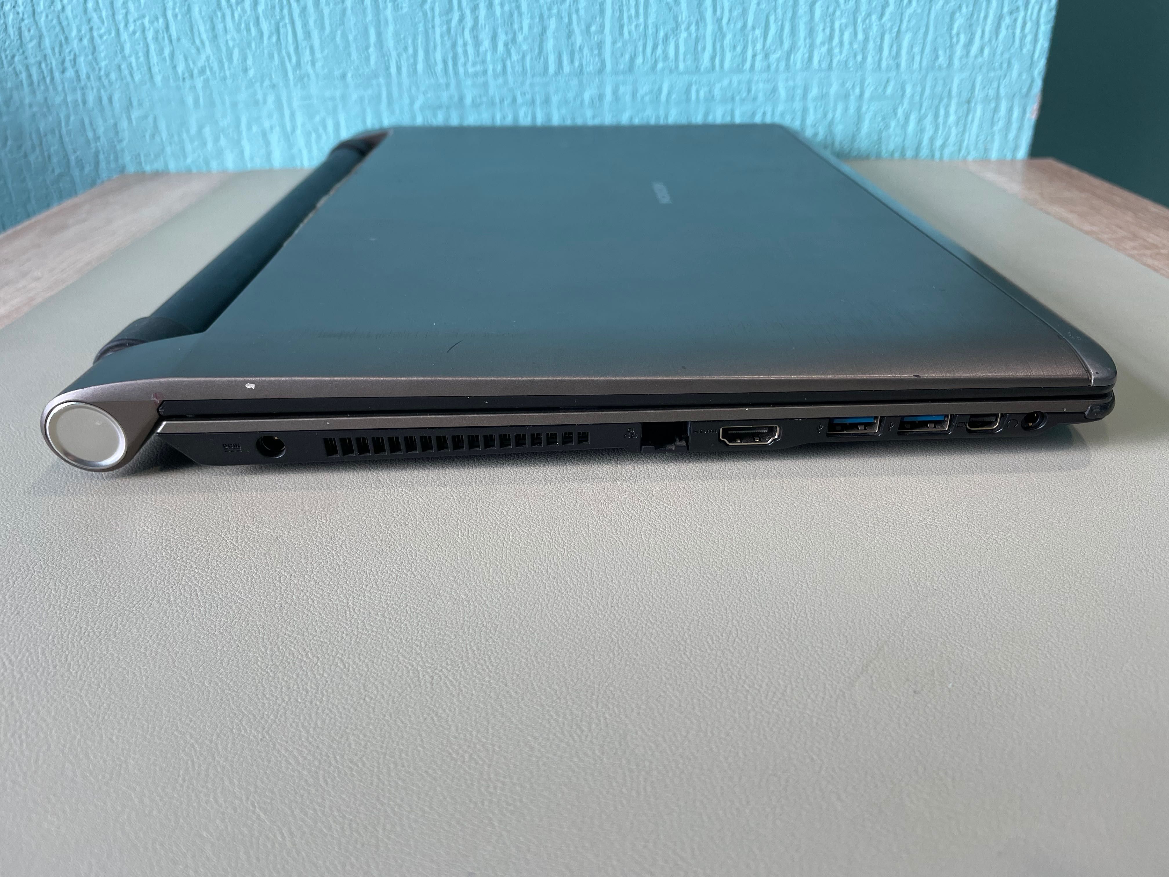 Сенсорний Ноутбук Medion S6211T/15.6дюйм/Pen,3556u/6gb/128ssd/гарантія