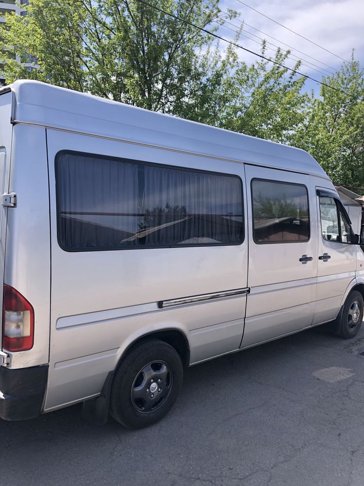 Заказ микроавтобуса  Mersedes Sprinter