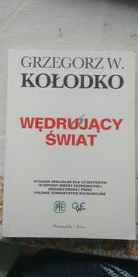 Książka "Wędrujacy świat" Kołodko