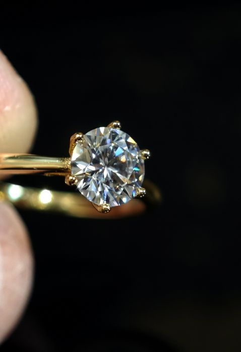 Srebrny pierścionek z 1crt diamentem Moissanitem pozłacany