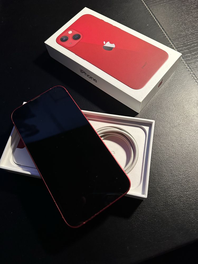 iPhone 13 128G czerwony