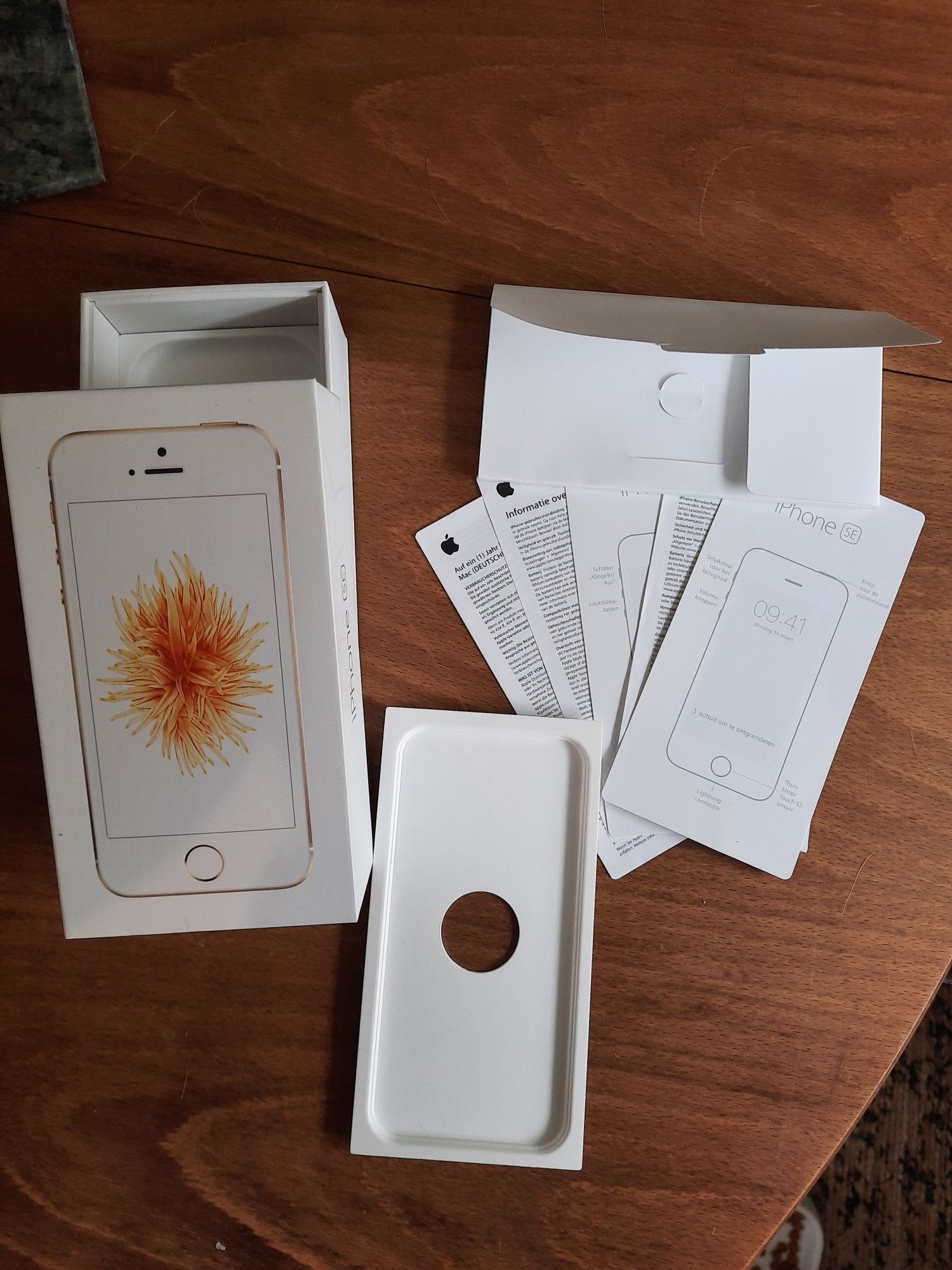 iPhone SE pudełko+papierki