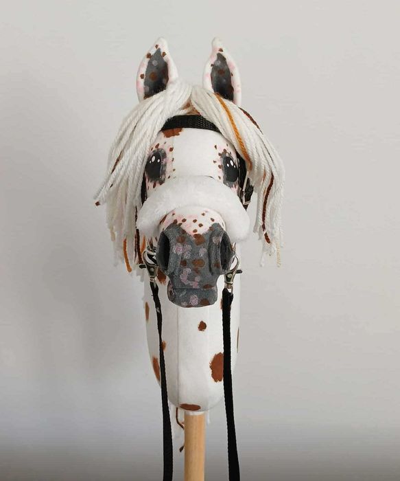 Tarantowaty konik Hobby Horse A4 + akcesoria