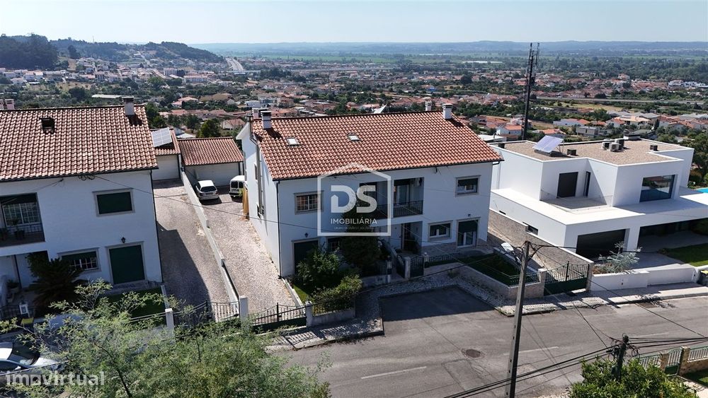 Moradia Geminada T4 Venda em São Martinho do Bispo e Ribeira de Frades