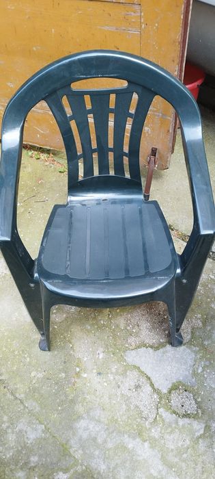 Krzesła ogrodowe plastikowe zielone