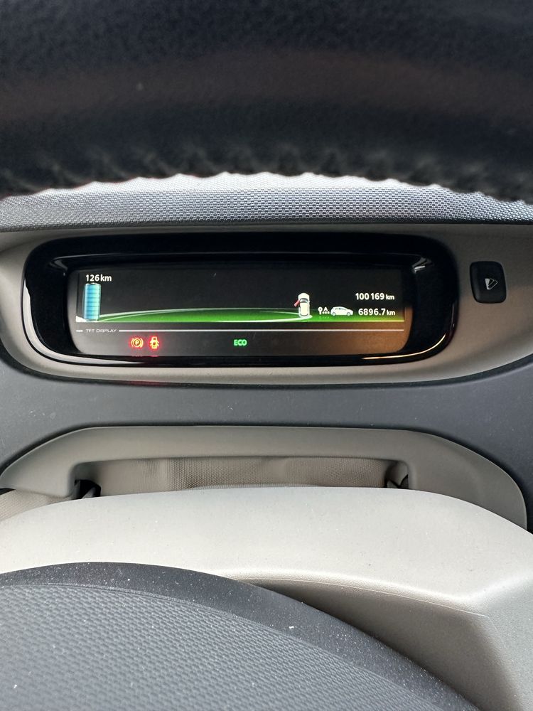 Renault Zoe 22 кВт 2015 рік