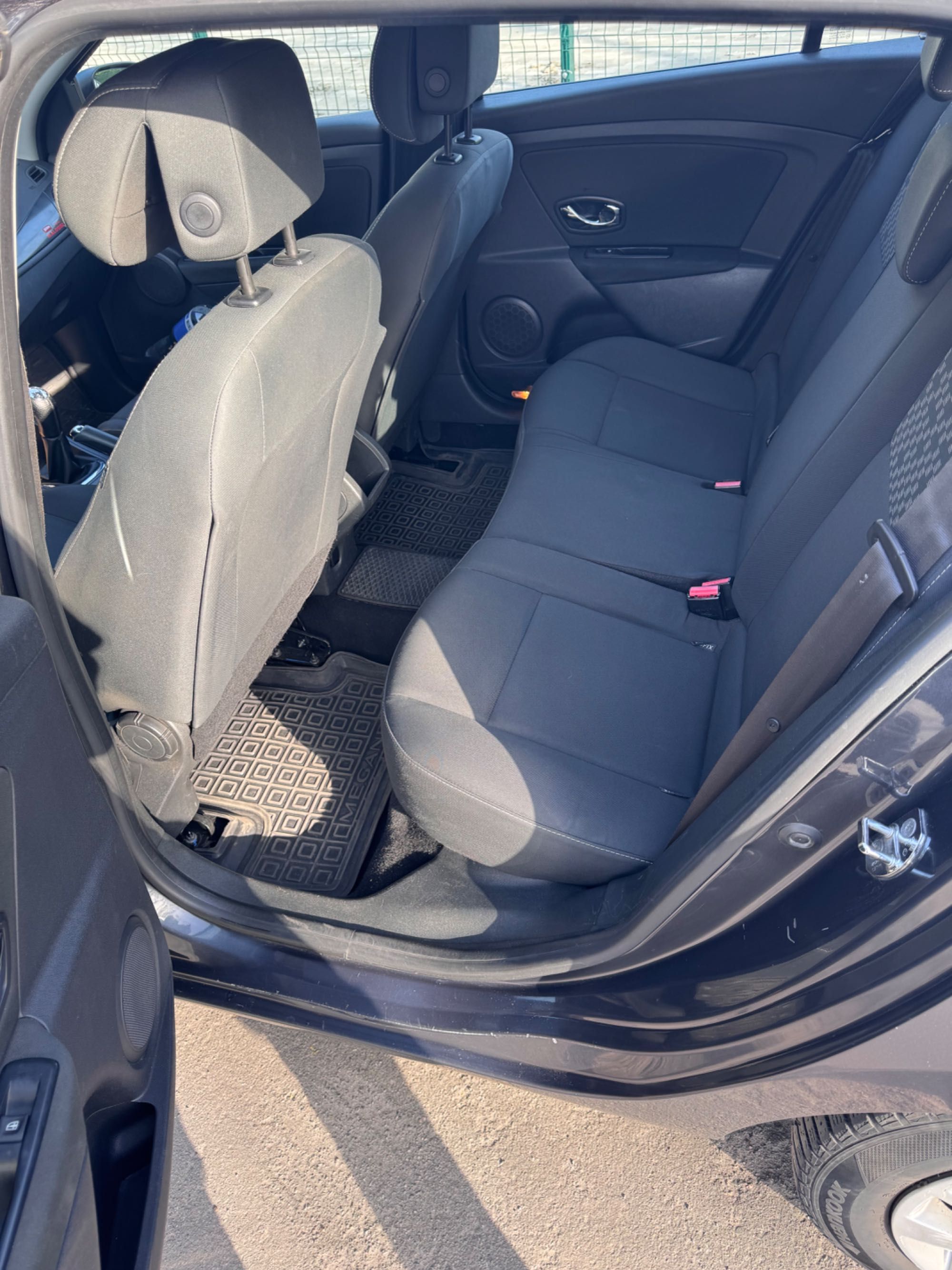 Renault Megane 3 dci k9k универсал дизель 2012