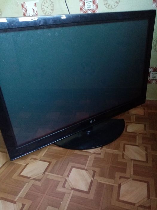 Телевізор LG 42PQ2000