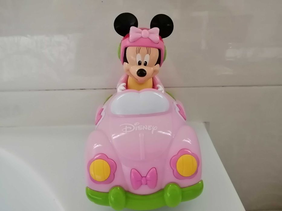 Carrinho da Minnie brincar boneca