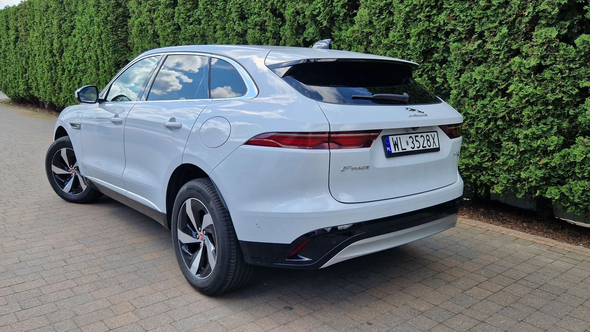 Jaguar F-Pace LIFT EUROPA FVAT23% 1WŁ Bezwypadkowy 404KM
