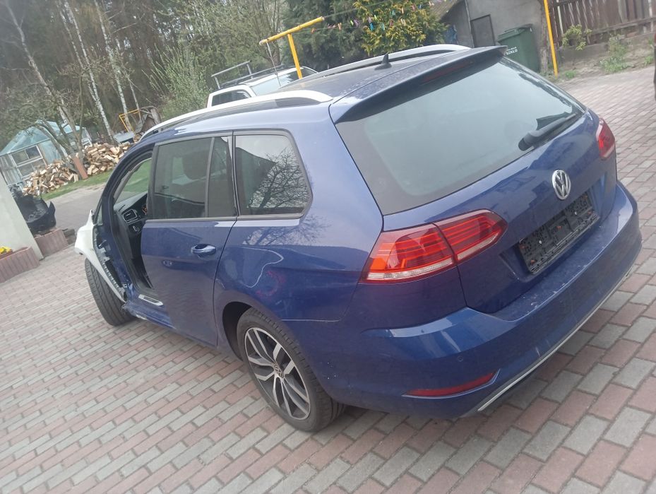 Golf 16tdi  116 km niski przebieg panorama dach