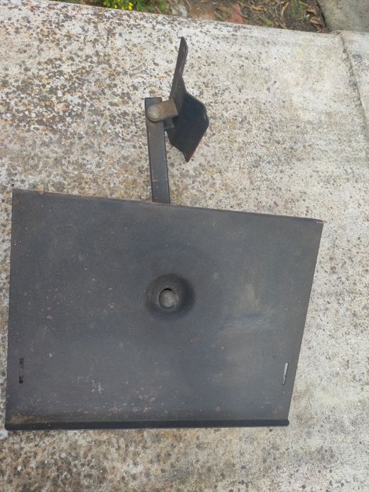 Apoio de parede para TV ou DVD