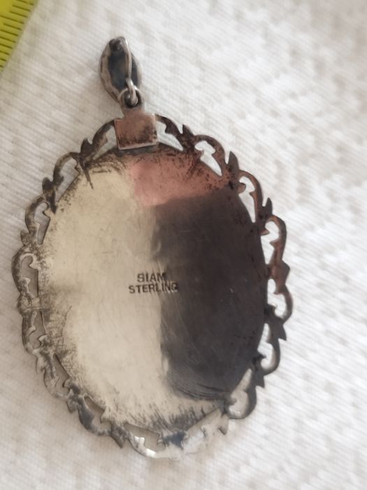 Lindo pingente de prata vintage Estado muito bom