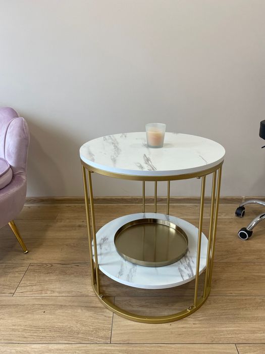 Stolik kawowy - złoto marmur idealny