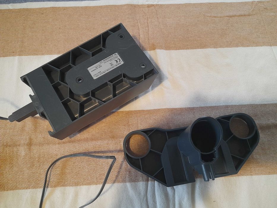 Ładowarka uchwyt do odkurzacza Rowenta  X-Force 11.60