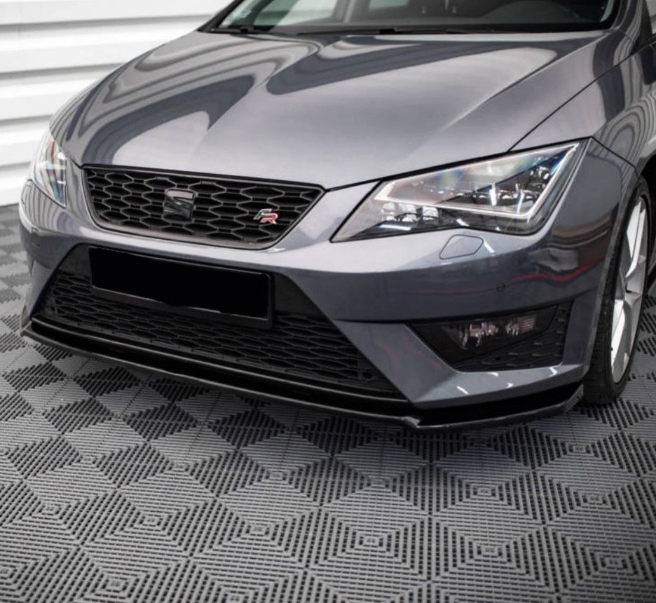 Seat Leon 5F Fr Lip Frontal Plastico Preto Brilhante