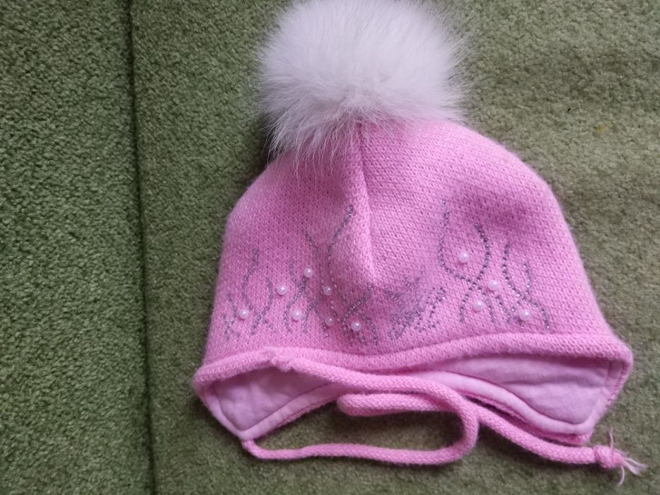 Зимова шапочка  для дівчинки