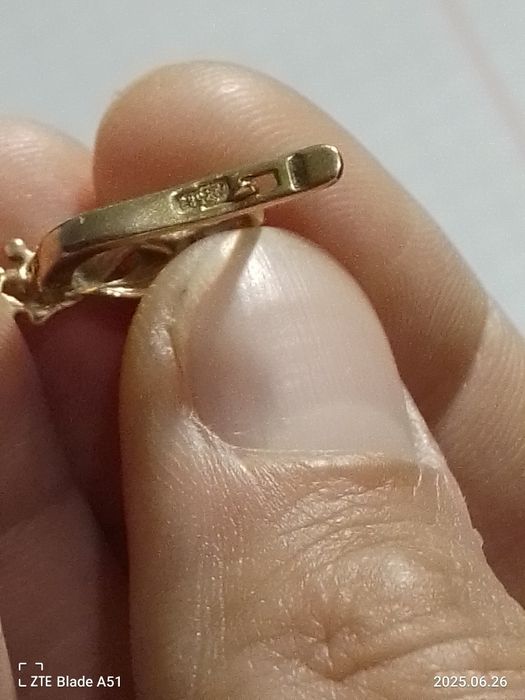 Золоті сережки 583 проба